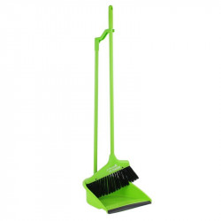 Dustpan and broom set