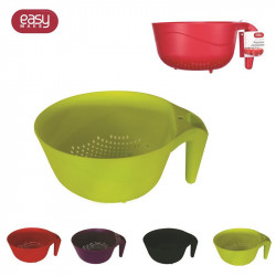 Plastic colander with handle