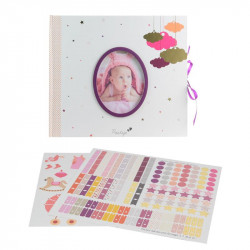 Grossiste. Livre de naissance personnalisable rose